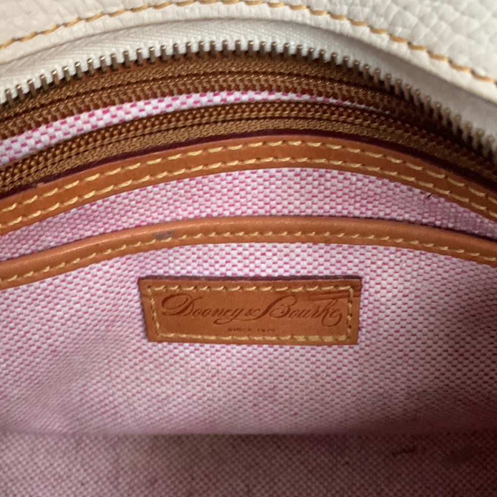 Dooney and Bourke purse - Picture 2 of 3